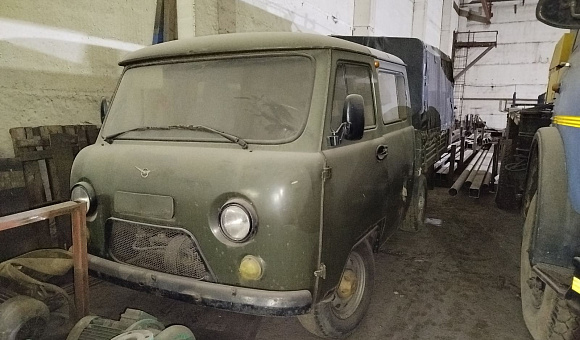 Грузовой бортовой тентовый UAZ 390945 Грузовой бортовой тентовый UAZ 390945
