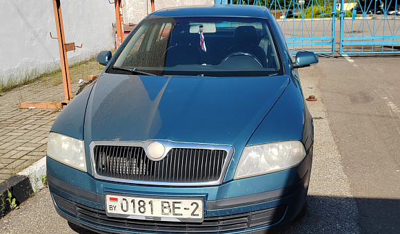Лот 51. Легковой хэтчбэк SKODA OCTAVIA, рег.знак 0181 BE-2 и материалы
