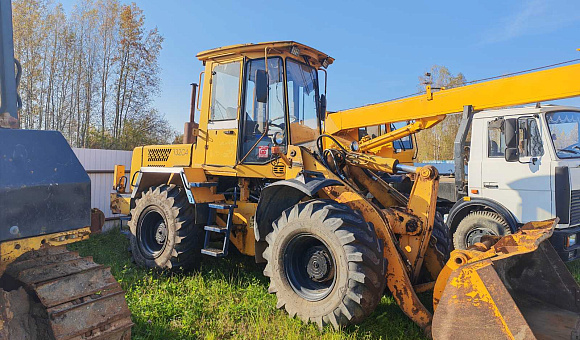 Лот № 33. Шасси погрузочное   Амкодор -332С4-01 2008 гв   ВА 0029270  (№ инв. 000010666) и материалы
