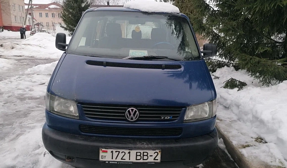 Лот №2. Легковой автомобиля VOLKSWAGEN TRANSPORTER, 2003 год выпуска