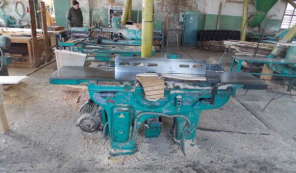 Лот №7. Станок фуговальный с инв. № 34. Лот №7. Станок фуговальный с инв. № 34.