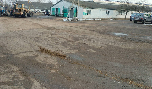 Лот № 1.Капитальные строения КУСХП "Городец"; по адресу: Витебская обл., Шарковщинский р-н, Лужковский с/с, д. Городец, ул. Заречная