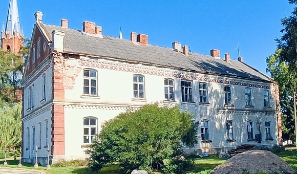 Здание «Хирургическое отделение», Браславский район, г.п.Видзы, ул.Кирова, 3