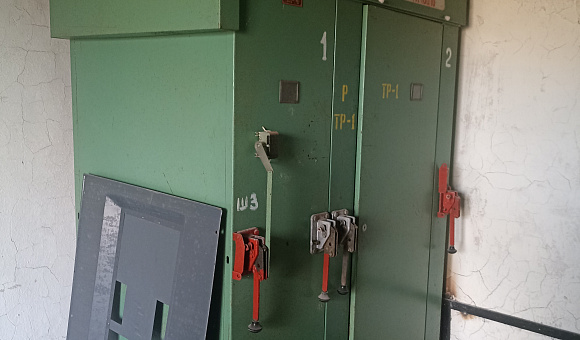 Распредустройство на 10 КВ Распредустройство на 10 КВ