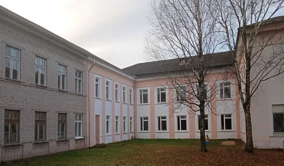 Здание средней школы №5, Витебская обл., Полоцкий р-н, г.Полоцк, ул.Ленинградская, 39, инв. № 250/C-20844