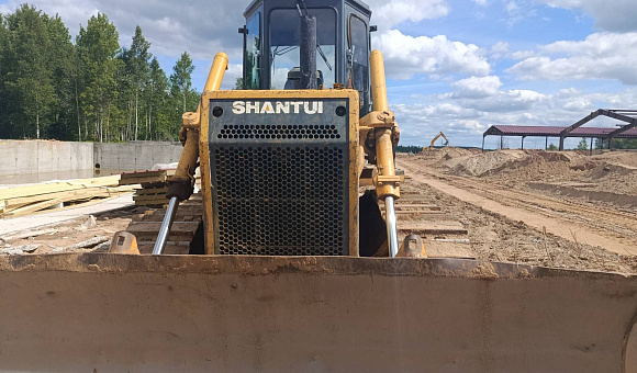 Лот №4. Бульдозер гусеничный с корчевателем Shantui SD13