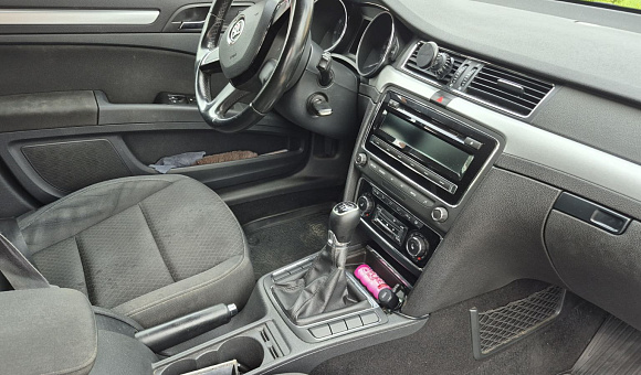 Лот № 1. Легковой автомобиль SKODA SUPERB, легковой, седан, кузов (рама) №TMBAB43T9E9051317, 2014 года выпуска. 