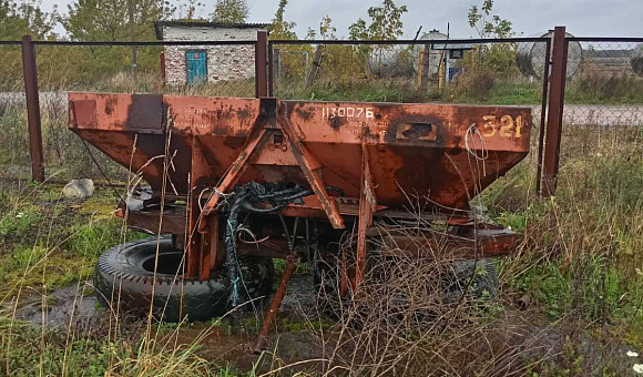 Лот №69. Разбрасыватель твердых минеральных удобрений РДУ-3, инв. № 01130076