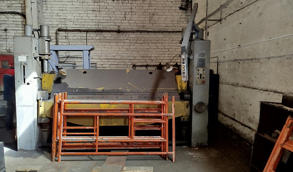 Лот № 5. Машина листогибочная ИВ2144, 2019 года выпуска, инвентарный № 332